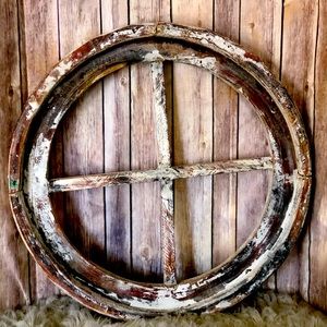Rustic Round Farmhouse Window Frame